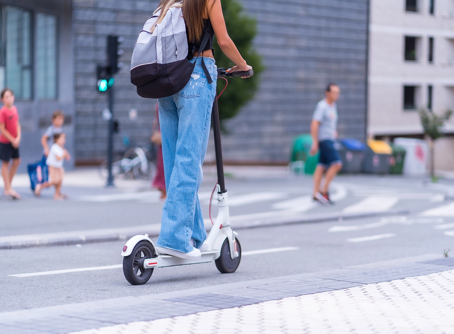 trotineta-electrica-pe-sosea