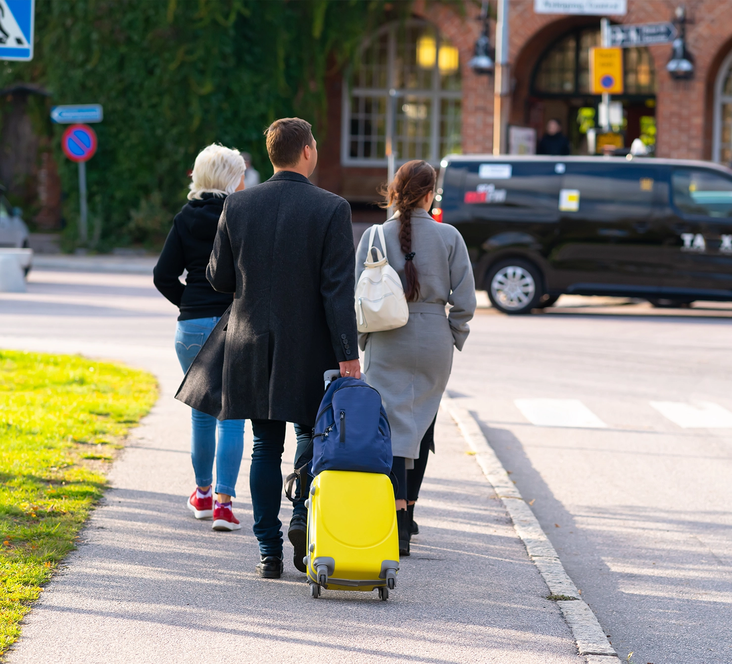 trotuar-bordura-mica